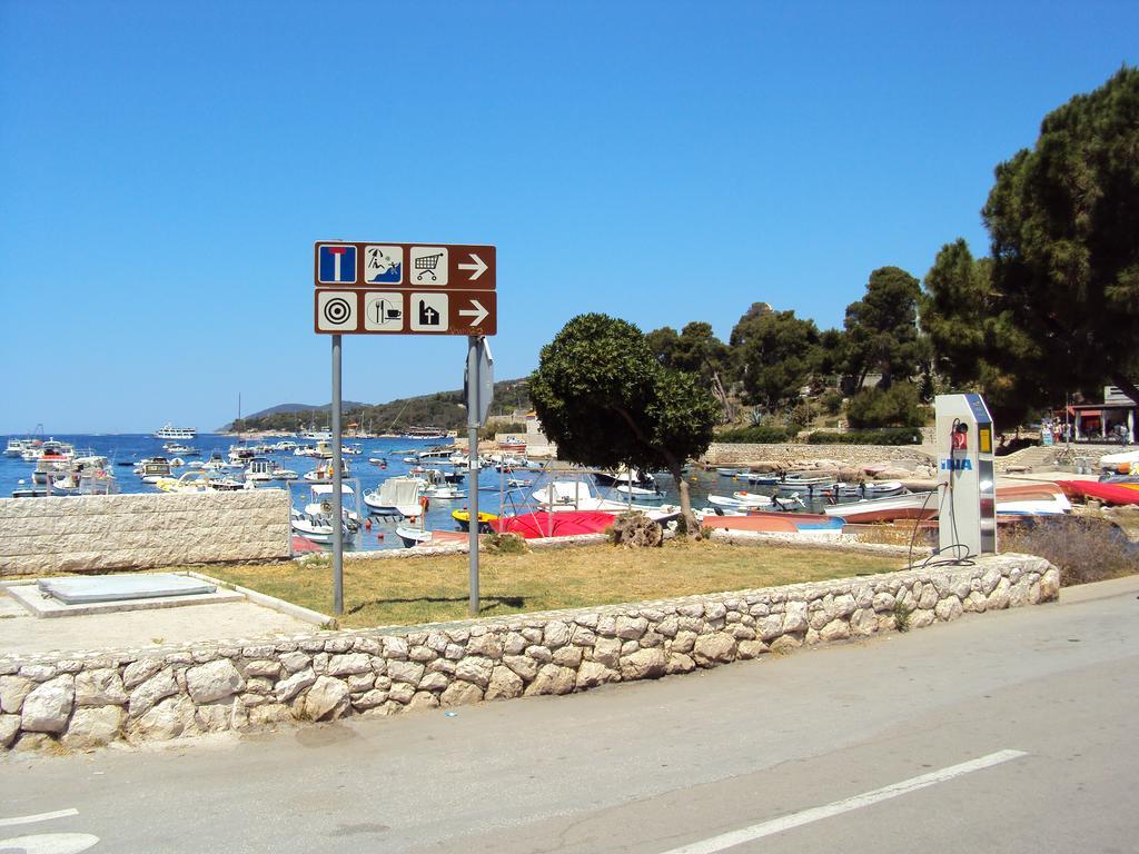 Apartments Green & Orange Hvar Town Exterior foto
